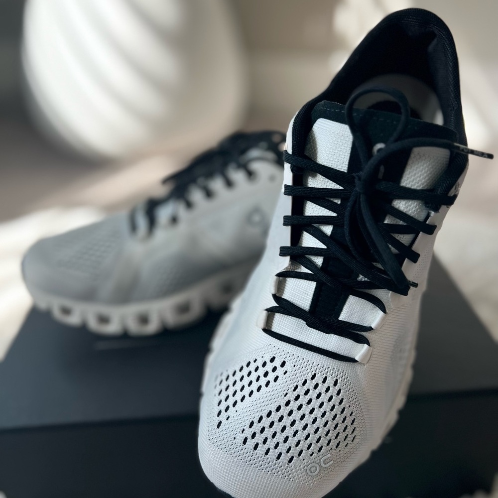 ON - Cloud X - Women